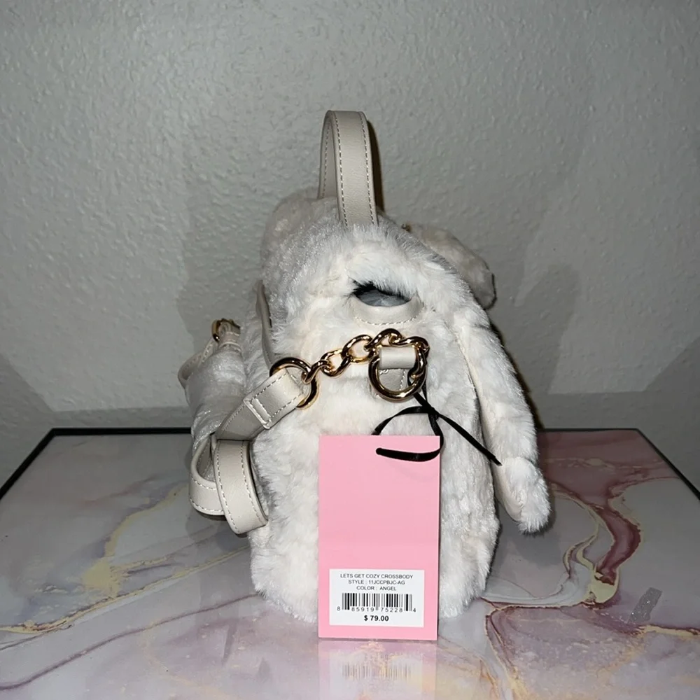 JUICY COUTURE Let’s Get Cozy Crossbody8Hx10Win-Angel Color - Picture 7 of 16